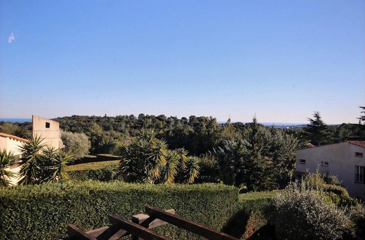 Holiday home Lucie Valbonne